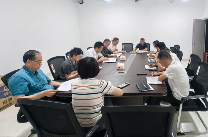 淮糧實業(yè)公司召開深入貫徹中央八項規(guī)定精神學習教育總結會議